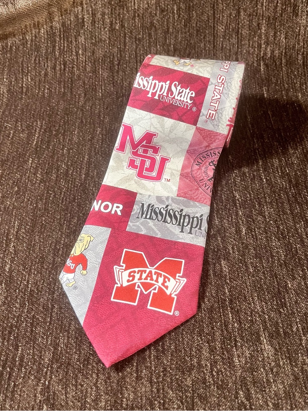 Mississippi State Bulldogs Men’s Maroon Logo Tie